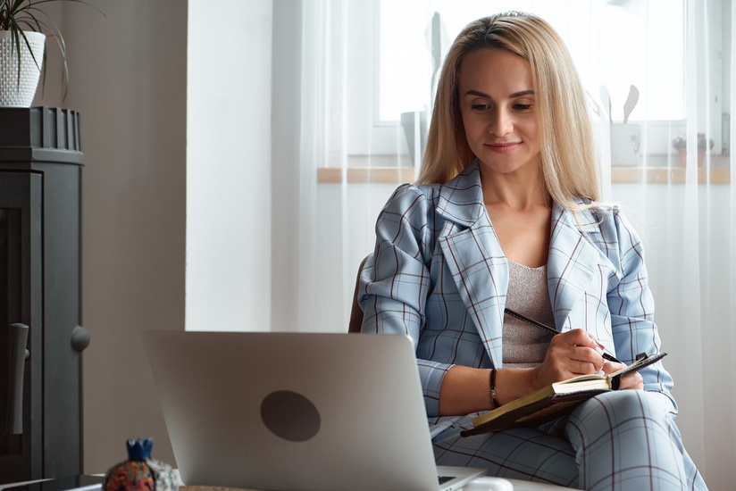 Psychologist or coach conducts online consultation at home offic